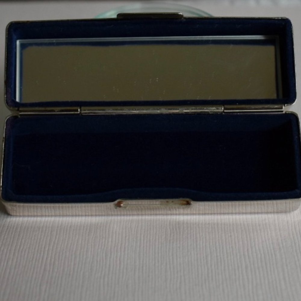 Lipstick Case - Picture 4 of 5